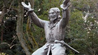 ムスビの御神像