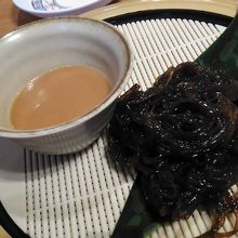 天然もずく（ごまだれ味）