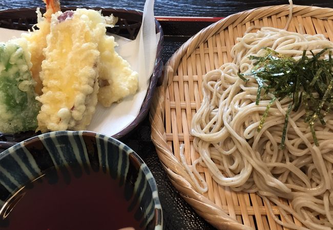 気軽に楽しめる駅前のレストラン