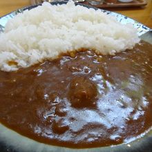 カレーライス　ご飯は大盛り
