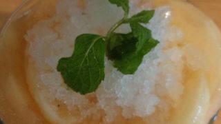 桃パフェは14：30から