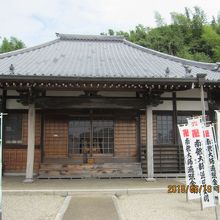 弥勒寺の本堂
