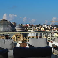 朝食会場からナポリの街が見渡せます