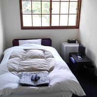 シングルルームは狭いです