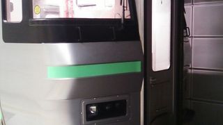 2018年５月３日の新千歳空港15時30分発快速エアポート155号小樽行きの様子～自由席は15時20分過ぎで空席僅か～