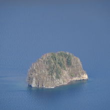 カムイシュ島をアップで