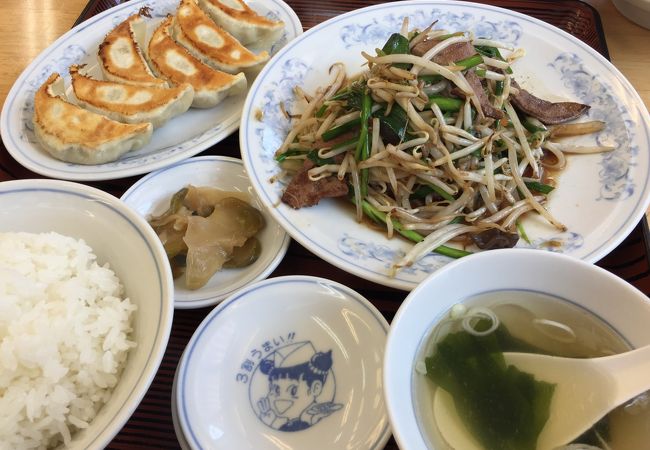 3割うまい！！というキャッチフレーズで有名な中華料理チェーン店です。