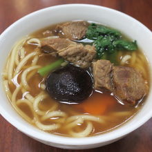 ラウンジで食べることができました