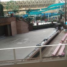 ステージもたのしめる！