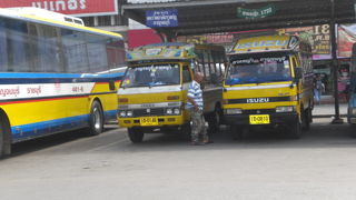 カンチャナブリのミニバスは、国内の各地を結んでいますので、とても便利です。