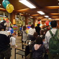 夜は縁日で盛り上がってます