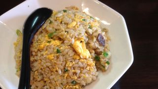 龍のランチはボリュームあり