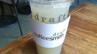 テラス席もあり