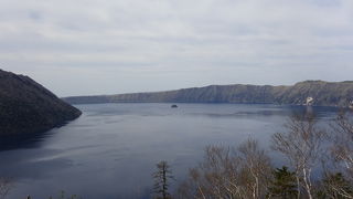 摩周湖を静かに眺めたいならここ！（裏摩周展望台）