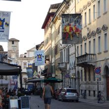 街は守護聖人のお祭り一色