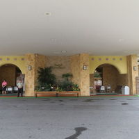 ホテルの玄関