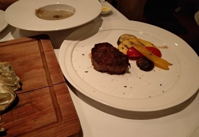 浦東の凖日系のグリルレストラン