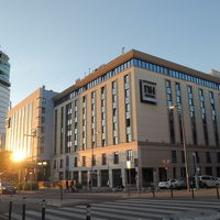 空港からこの横断歩道を渡った目の前。近っ！