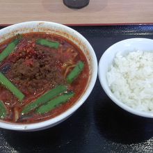 赤の台湾メン+ちょい飯
