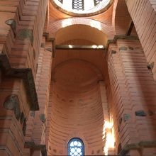 最上階にはホールが