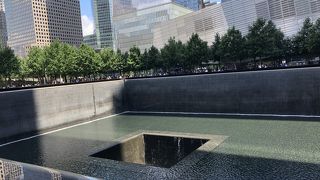 厳粛なスポットだが