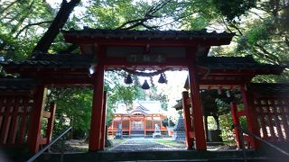 家康が隠れていた洞窟も