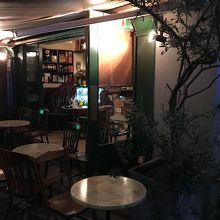 オープンなお店