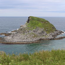 眼前に見えるポンモシリ島