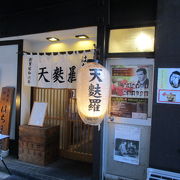 小津安二郎監督が通ったお店です。