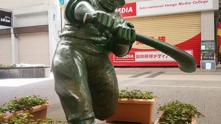 ドカベンなどの銅像