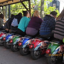 椅子代わりのこのバイクが可愛い！