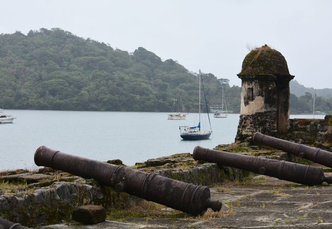 コロンブスが上陸、カリブ海に残る美しい要塞跡（世界遺産）