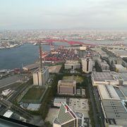 阪神高速湾岸線の赤い橋です
