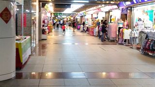 乗り換えに便利です