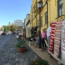 聖アンドレイ教会を起点に始まる