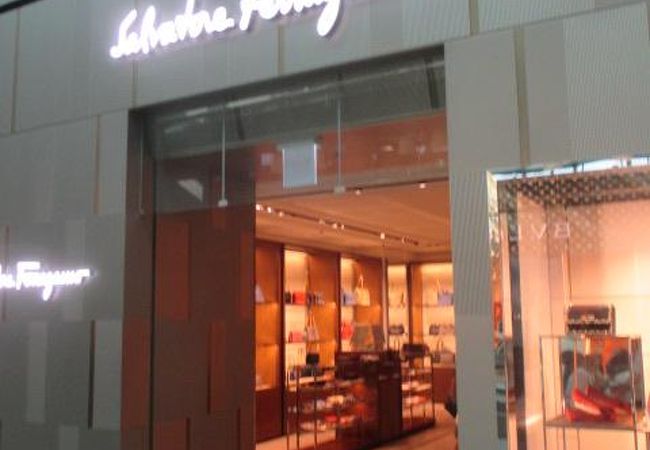 サルバトーレ フェラガモ 仁川空港ロッテ免税店 クチコミ アクセス 営業時間 仁川 フォートラベル