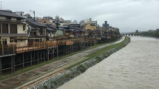 氾濫しつつありました