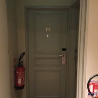 44号室はエッフェル塔ビューです