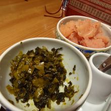 食べ放題の高菜と明太子