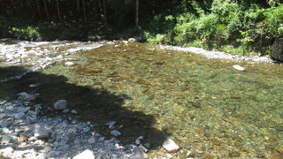 夏・・・川遊びできます