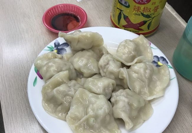 平日は深夜まで営業