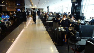 物凄く混んでました。