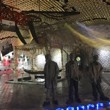 ガスマスクをつけた人