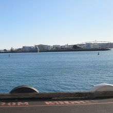 プリンセス・ワーフの先端から見ています