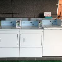 屋上にランドリーあり。洗濯機1、乾燥機2