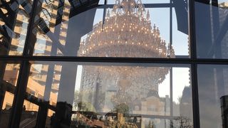 レストランや美術館