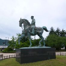 中央公園の山縣有朋です
