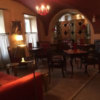 バーの様子もアンティークで素敵でした。