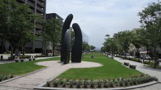 大きな彫刻もありました