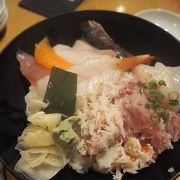 手頃な海鮮丼